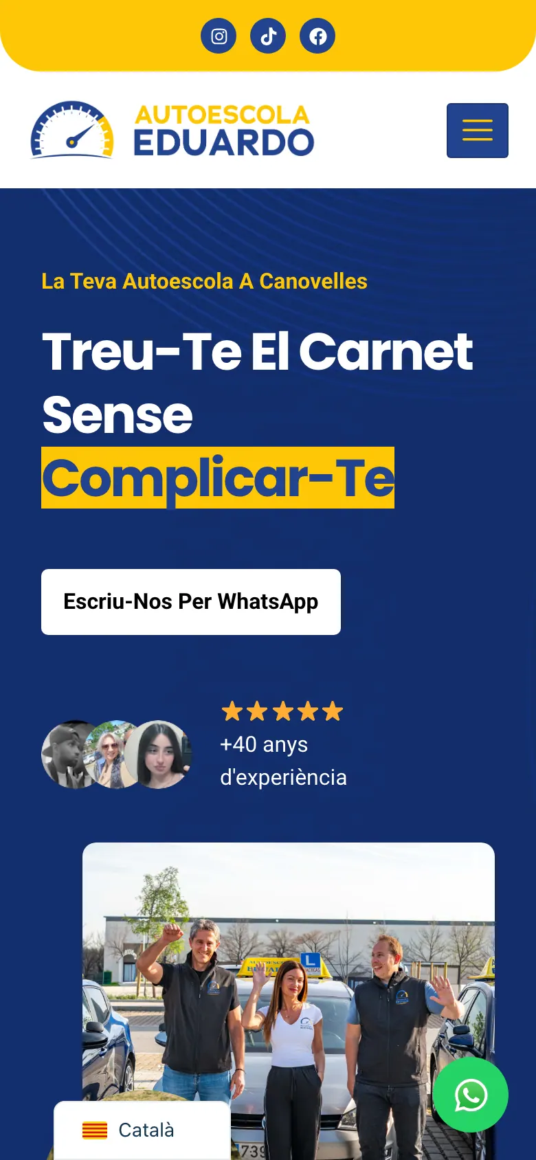 Portada en el móvil, con WhatsApp como primer botón.