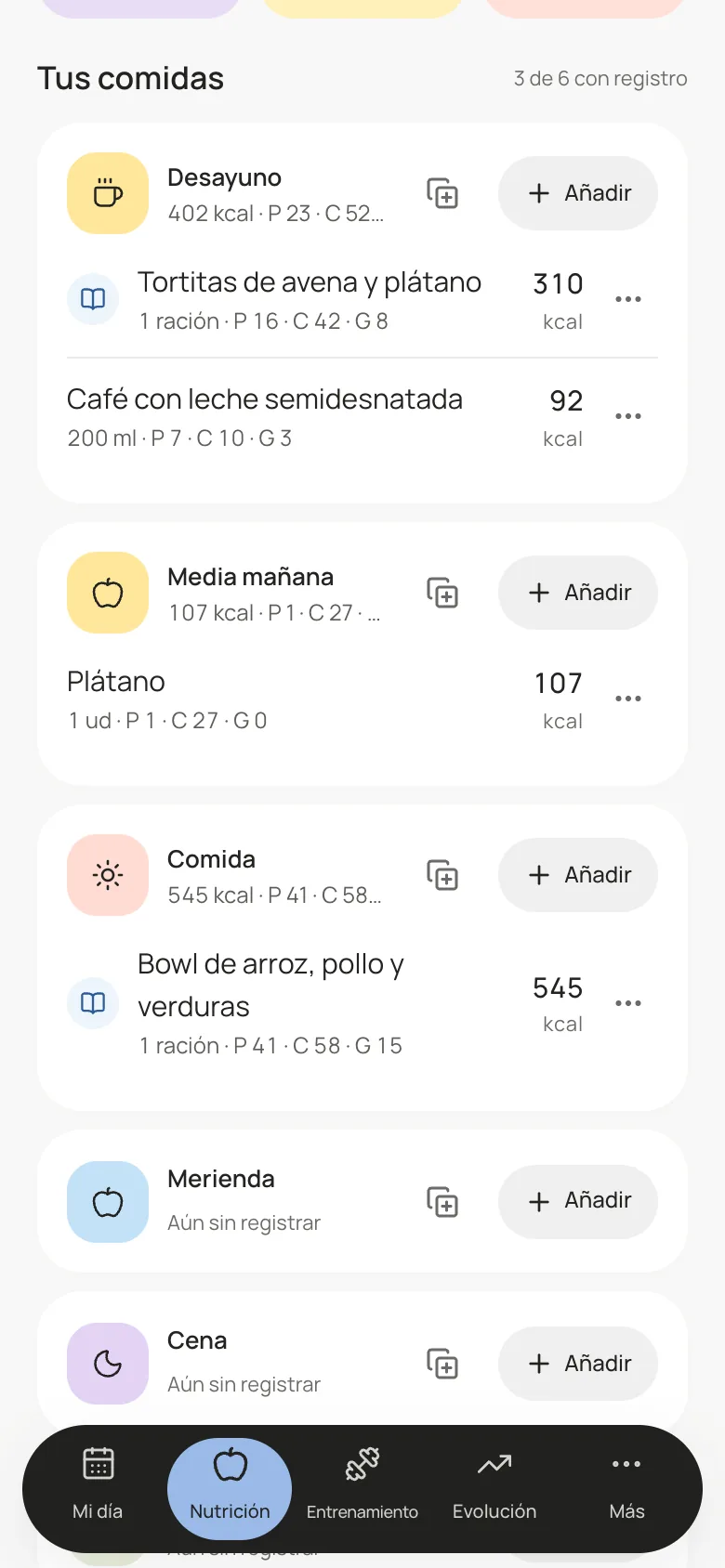 Nutrición: las comidas del día, con sus calorías y macros.